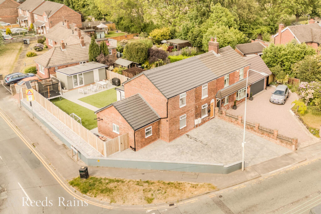 Main image of property: Macclesfield Road, Holmes Chapel, CW4