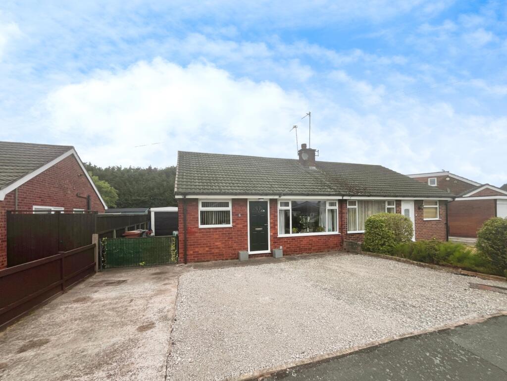 Main image of property: Alumbrook Avenue, Holmes Chapel, Cheshire, CW4