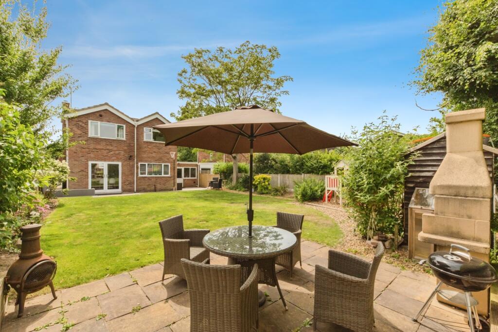 Main image of property: Dunbar Close, Holmes Chapel, Crewe, Cheshire, CW4