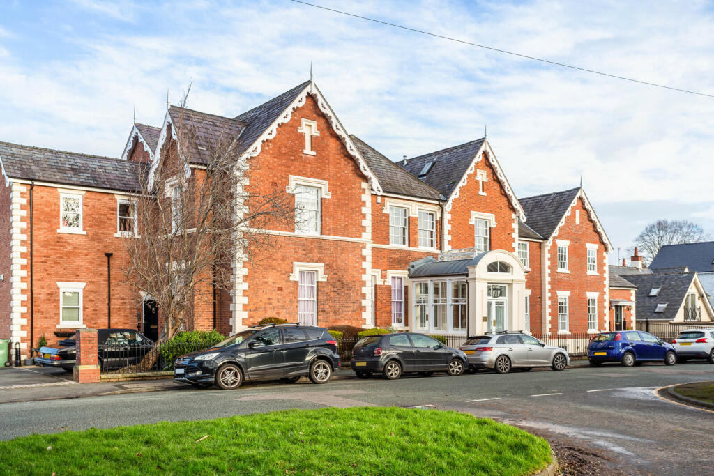 2 bedroom apartment for sale in Victoria Crescent, Chester, Cheshire, CH4