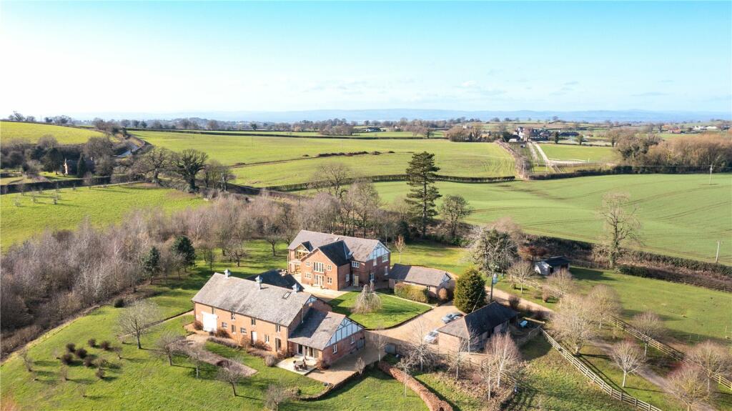 7 bedroom detached house for sale in Shay Lane, Hampton, Malpas