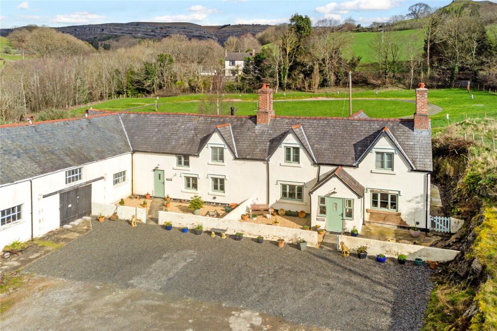 5 bedroom detached house for sale in Tower Road, Llangollen, Denbighshire, LL20