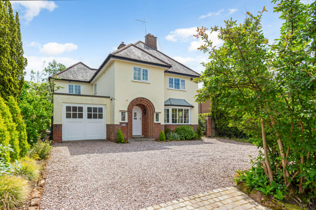 4 bedroom detached house for sale in Lache Lane, Chester, Cheshire, CH4