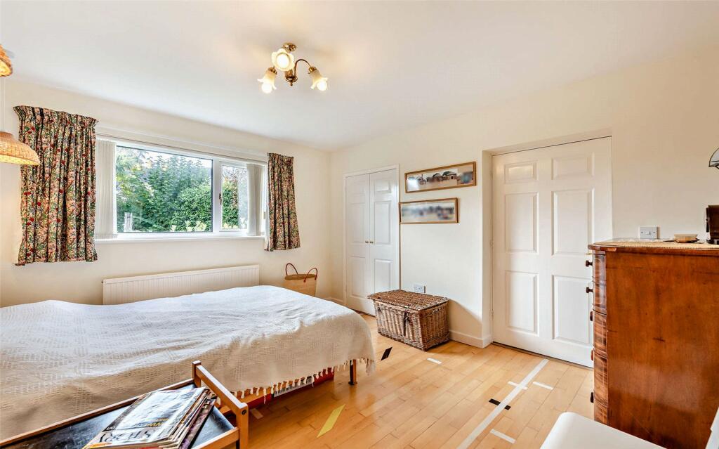 Additional property image - Elizabeth Crescent, Chester, Cheshire, CH4