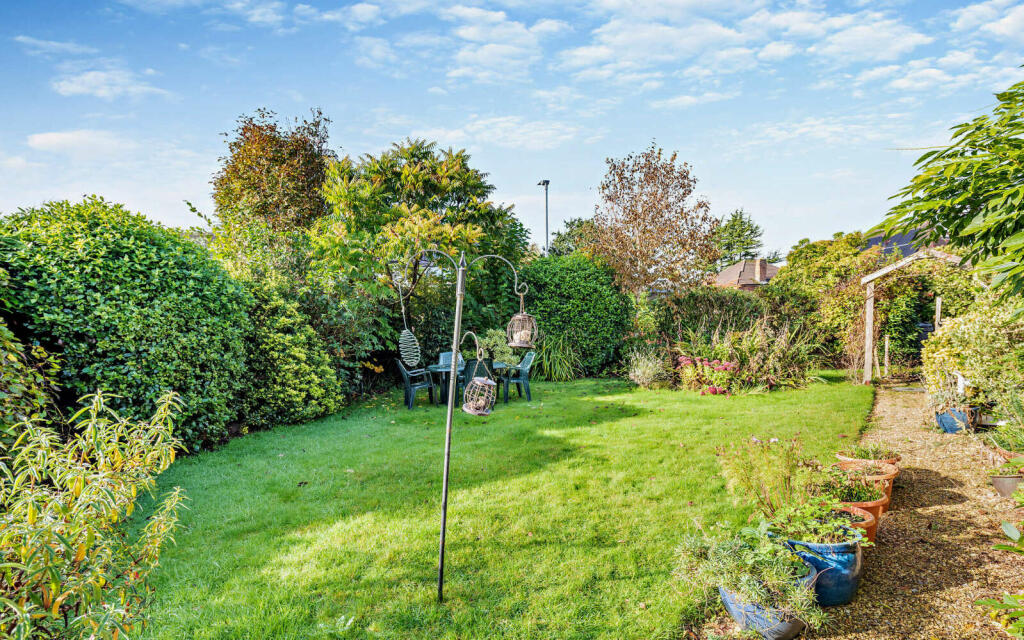 Additional property image - Elizabeth Crescent, Chester, Cheshire, CH4