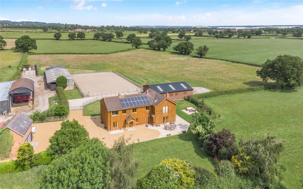 Main image of property: Kinnerton Road, Lower Kinnerton, Chester, United Kingdom, CH4