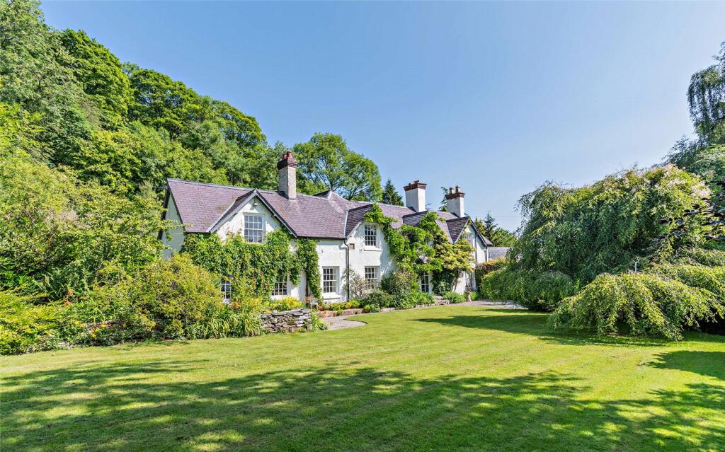 Main image of property: Vivod, Llangollen, Denbighshire, LL20