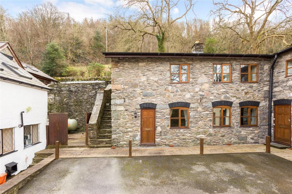 Detached house for sale in London Road, Corwen, Clwyd, LL21