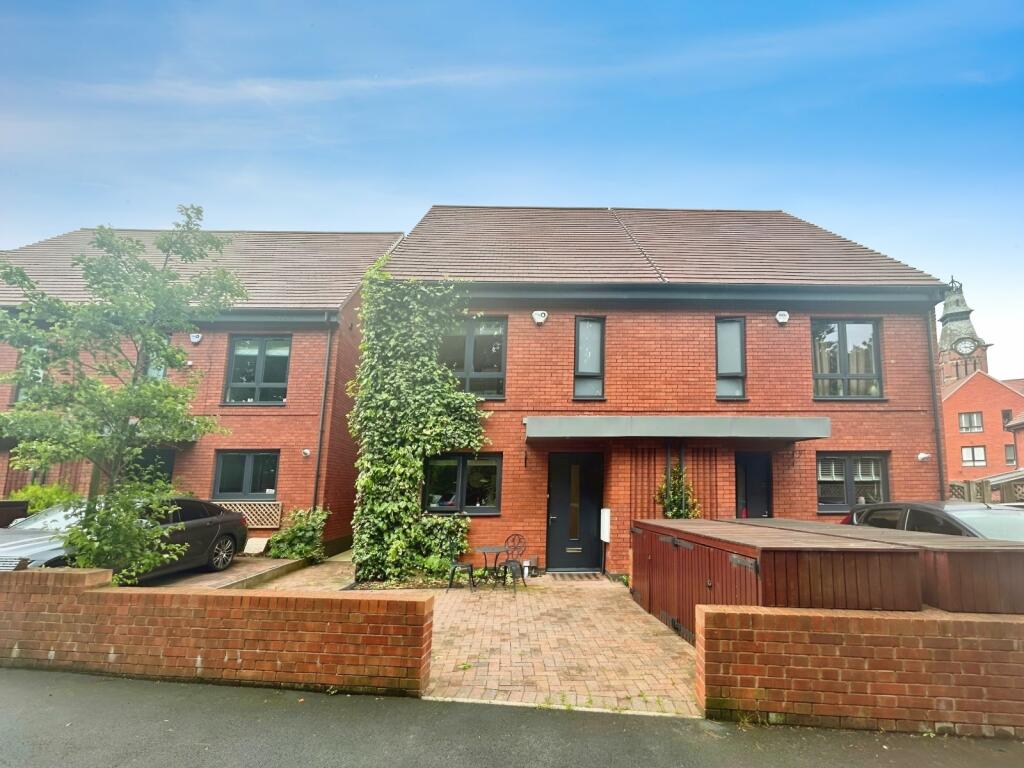 Main image of property: Worthington Crescent, Cheadle, Greater Manchester, SK8