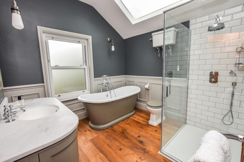 3 bedroom semidetached house for sale in Bloomsbury Lane, Timperley