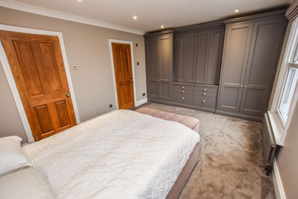 3 bedroom semidetached house for sale in Bloomsbury Lane, Timperley