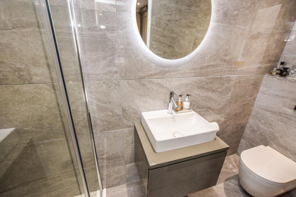 3 bedroom semidetached house for sale in Bloomsbury Lane, Timperley