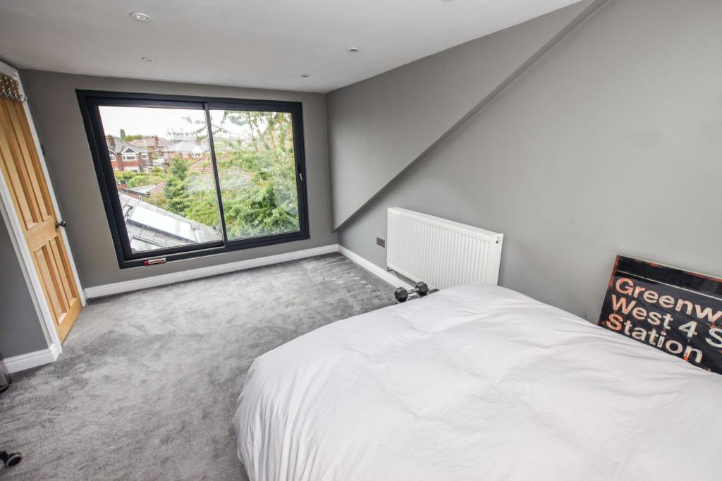 3 bedroom semidetached house for sale in Bloomsbury Lane, Timperley