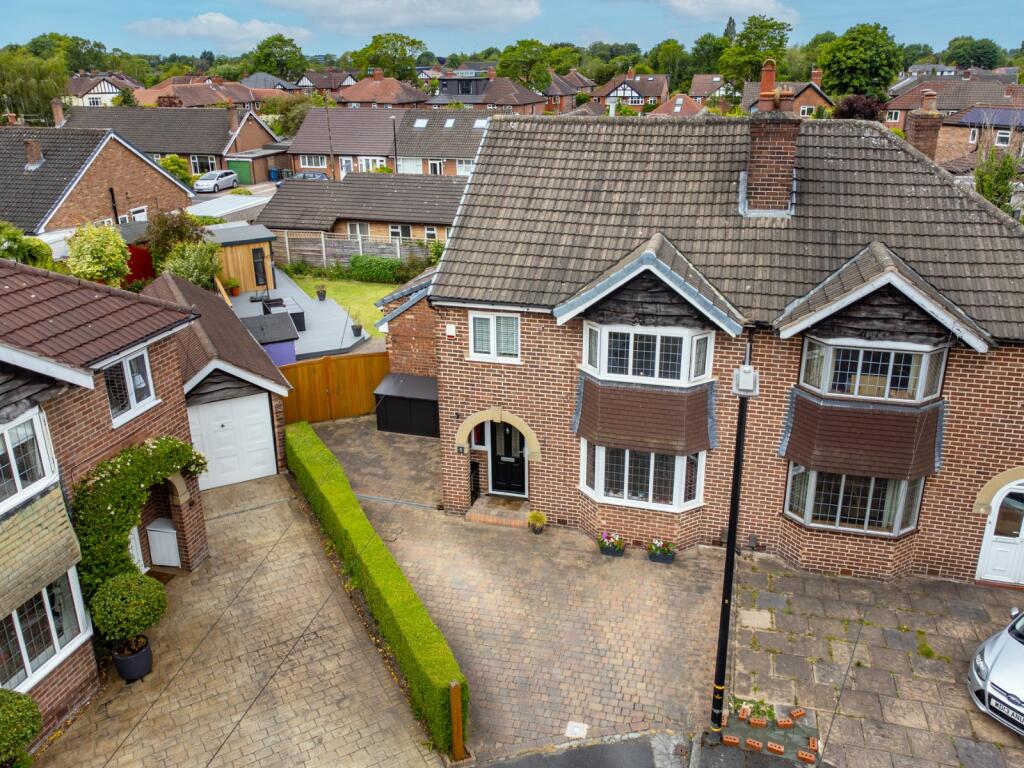 4 bedroom semidetached house for sale in Mottram Drive, Timperley