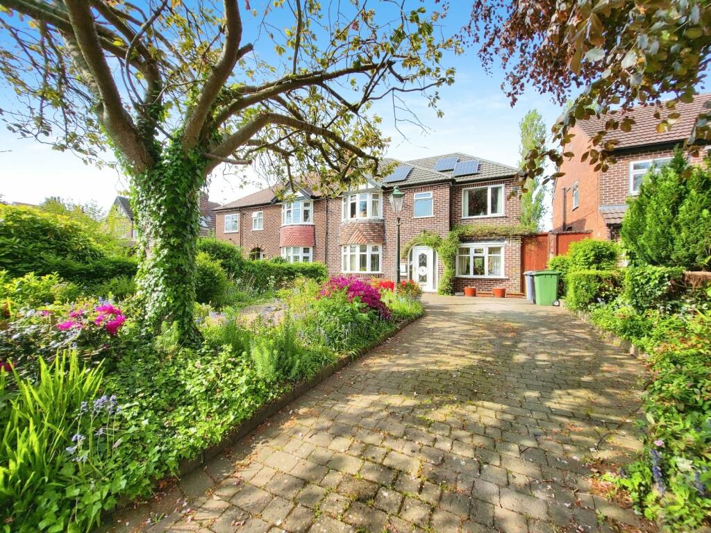 4 bedroom semidetached house for sale in Ridgeway Road, Timperley