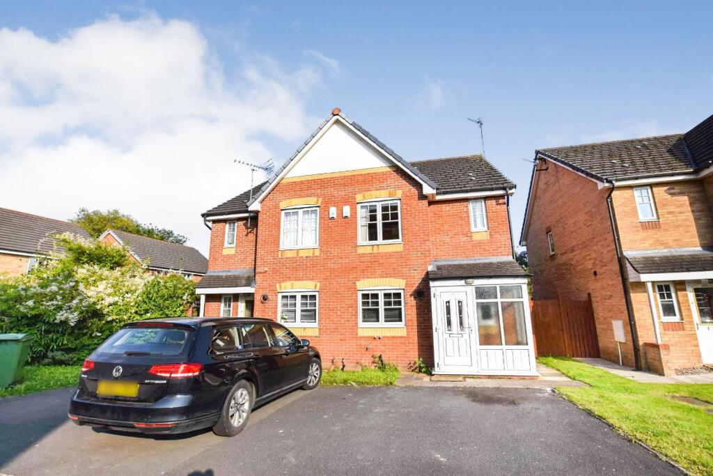 Main image of property: Thornlea, Altrincham, Cheshire, WA15