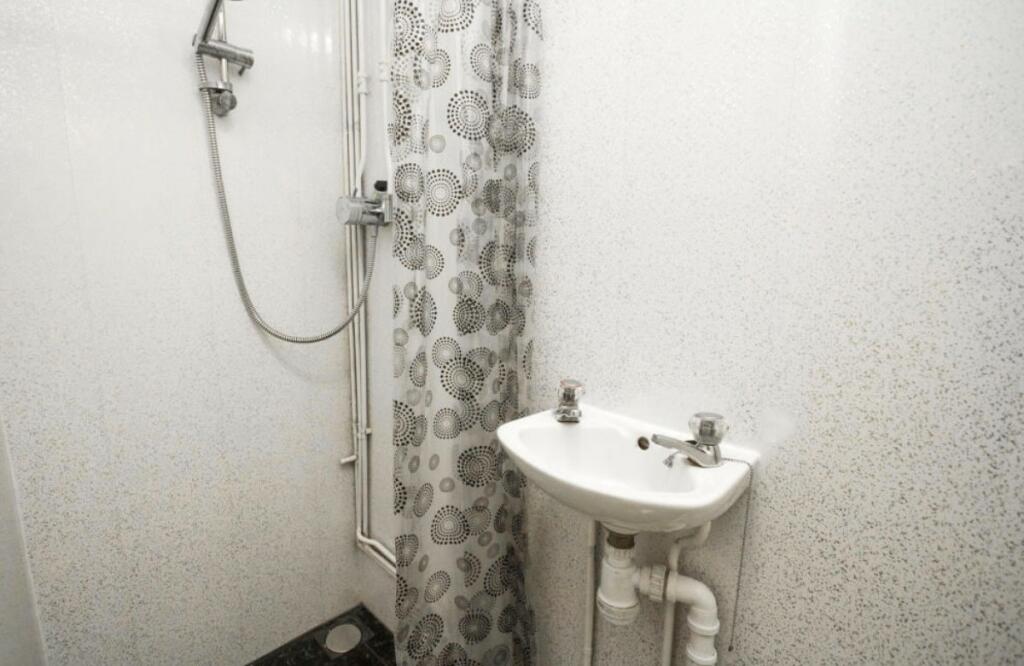 Additional property image - Binswood Avenue, Leamington Spa