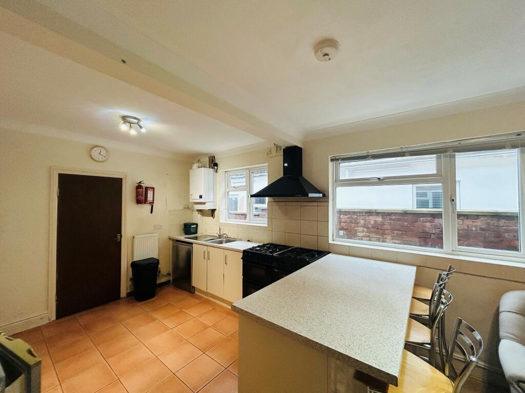 Additional property image - Willes Road, Leamington Spa