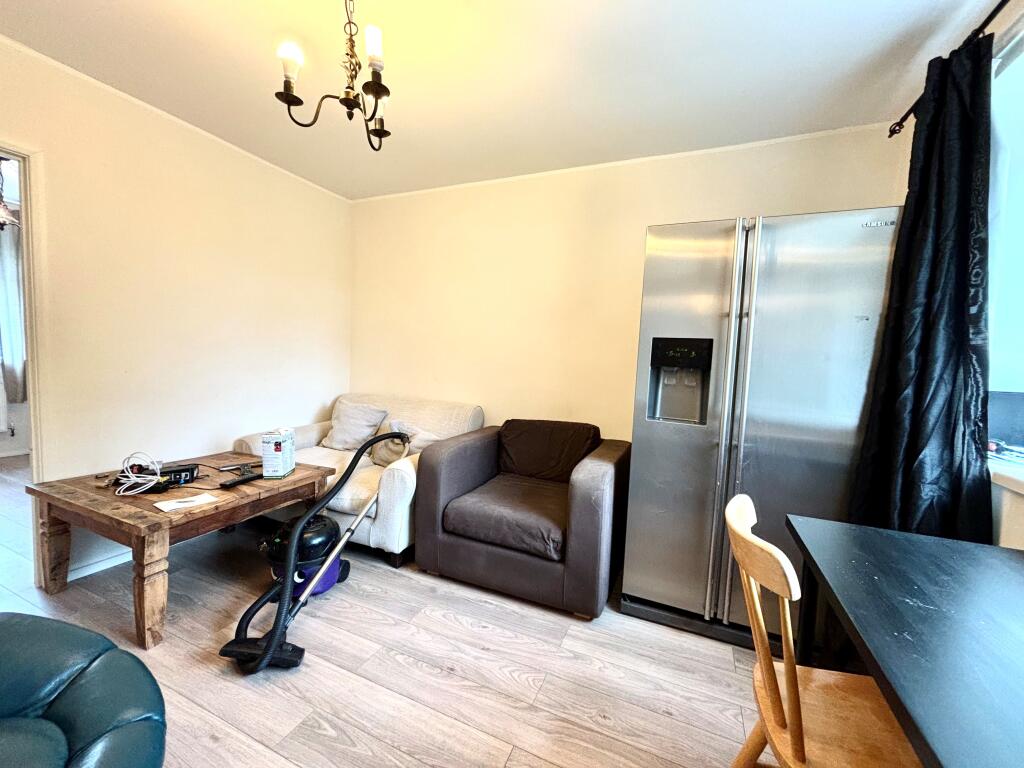 Additional property image - Southway, Leamington Spa