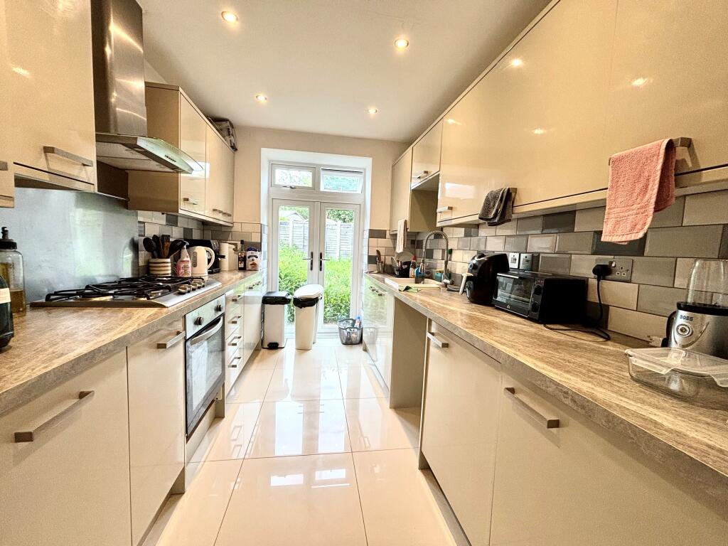 Additional property image - Southway, Leamington Spa