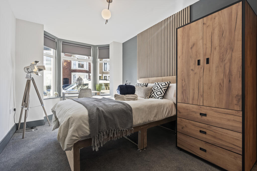 Main image of property: Graham Road, Rugby