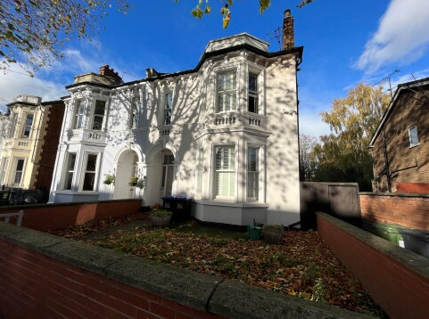 Main image of property: Avenue Road, Leamington Spa