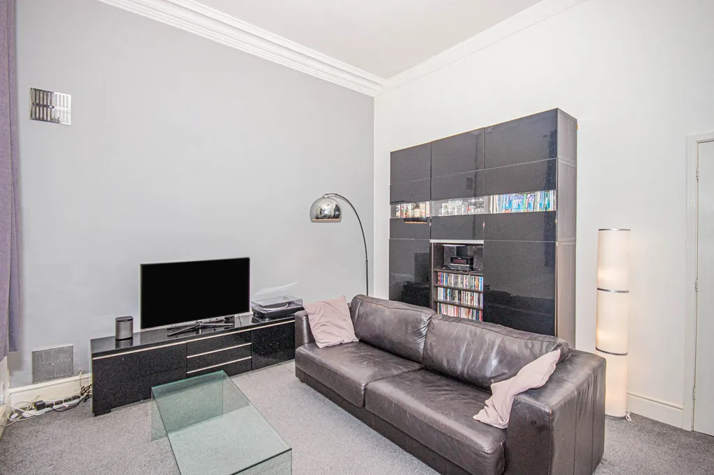 Main image of property: Avenue Road, Leamington Spa