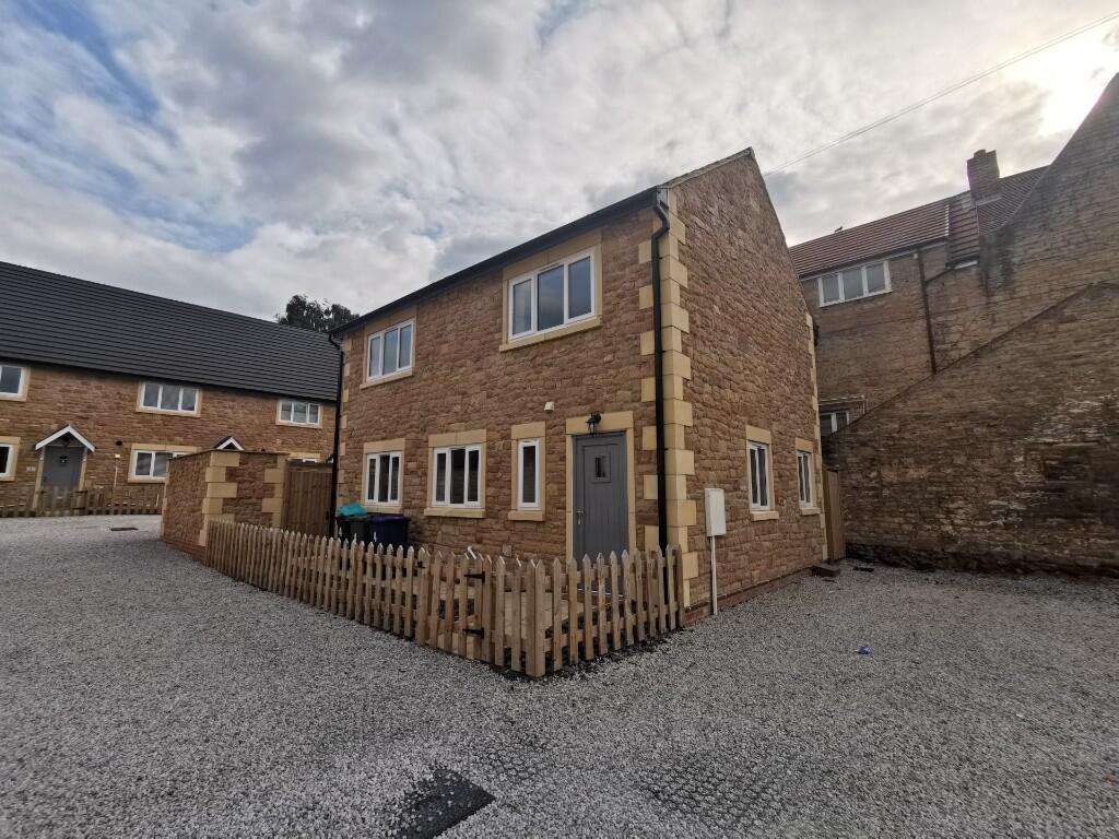 Main image of property: Manor Mews, Mansfield Woodhouse, Mansfield, Nottinghamshire, NG19