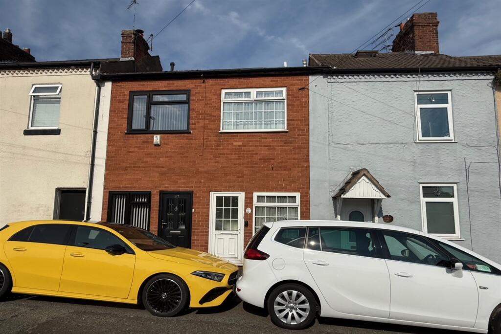 Main image of property: Heath Road South, Weston Village, WA7 4RP
