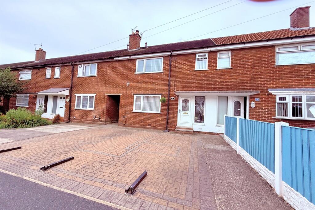 Main image of property: Pear Tree Avenue, Runcorn WA7 5HW