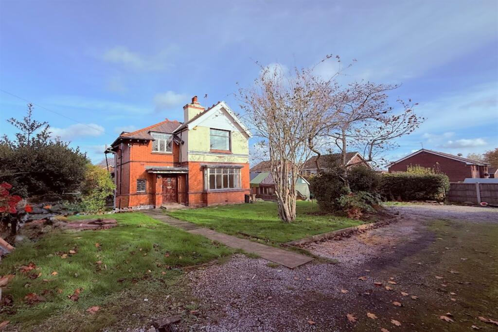 Main image of property: Highlands Road, Higher Runcron WA7 4PS