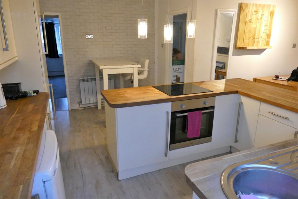 4 bedroom bungalow for sale in Heathwood Grove, Paddington, Warrington, WA1