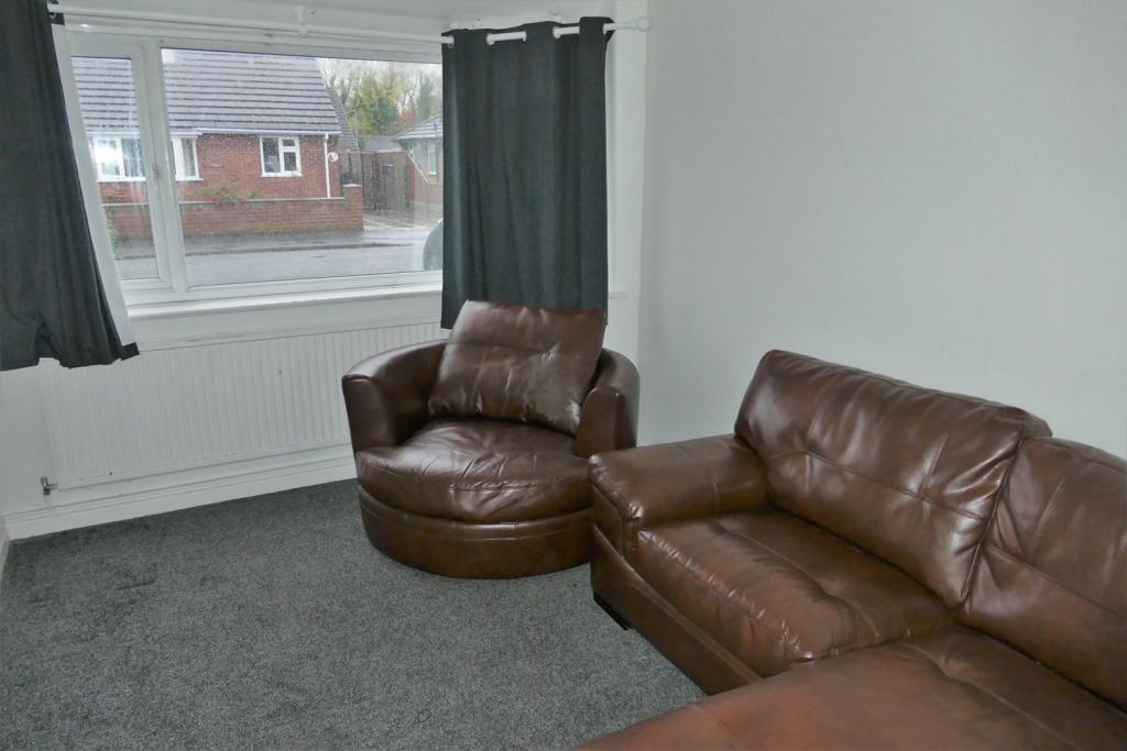 4 bedroom bungalow for sale in Heathwood Grove, Paddington, Warrington, WA1