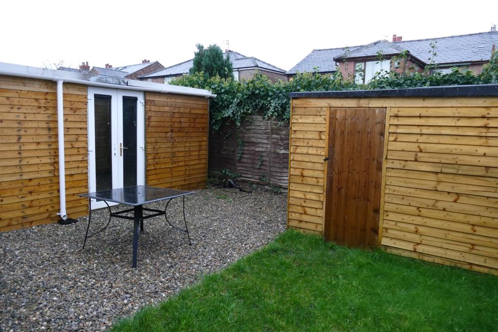 4 bedroom bungalow for sale in Heathwood Grove, Paddington, Warrington, WA1