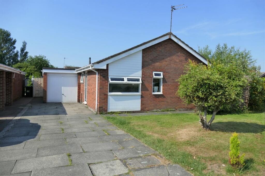 3 bedroom detached bungalow for sale in Sage Close, Padgate, Warrington