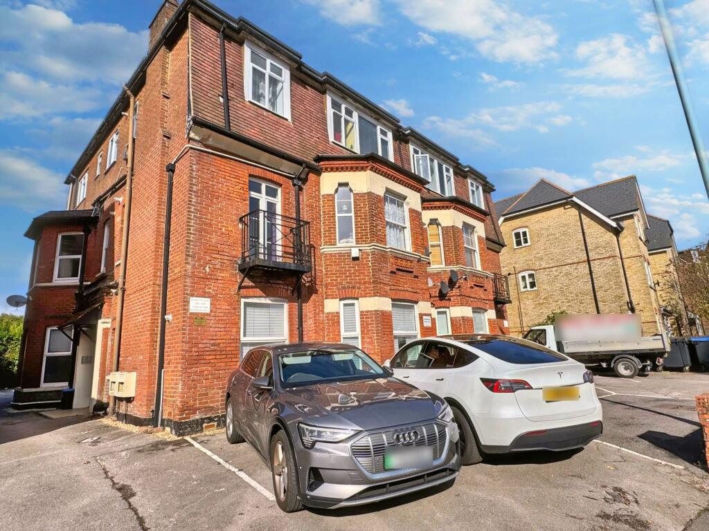 Studio apartment for rent in Christchurch Road, Bournemouth, BH1