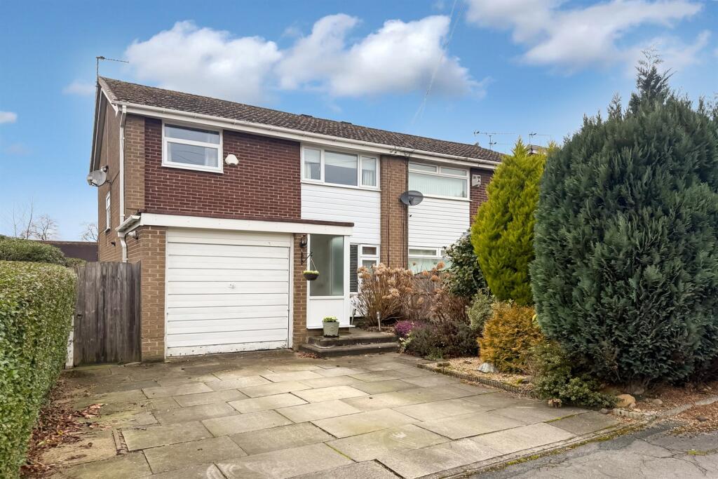 Main image of property: Whitehorn Avenue, Great Sankey, WA5  2TN