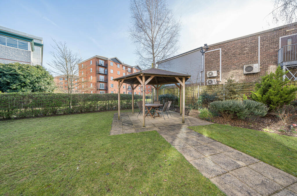 Additional property image - South Street, Bishop's Stortford, Hertfordshire, CM23
