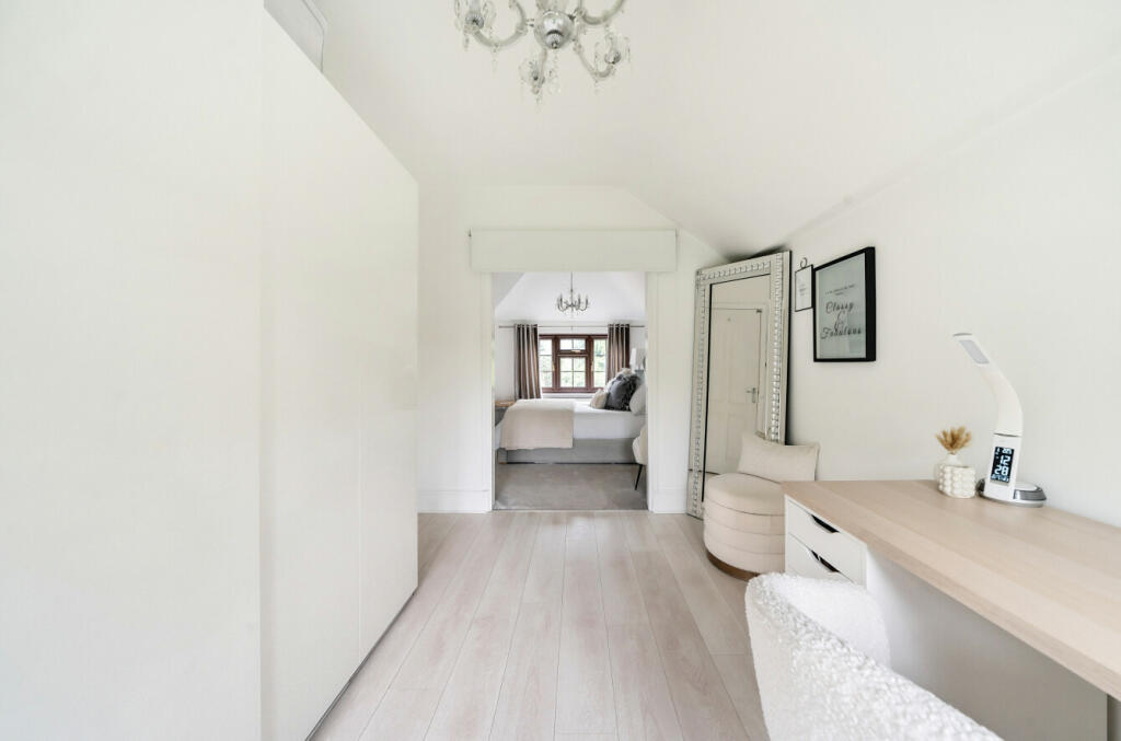 Additional property image - Tilekiln Green, Great Hallingbury, Essex, CM22