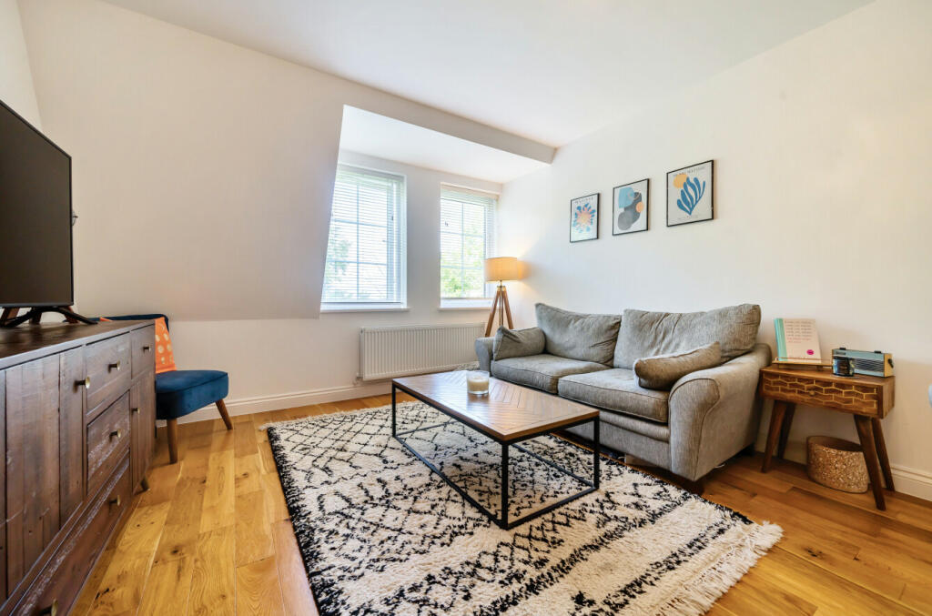 2 bedroom apartment for sale in Limetree Court, Parsonage Lane,