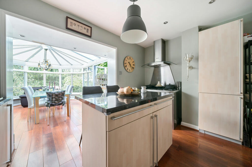 Additional property image - Pynchon Paddocks, Little Hallingbury, Bishop's Stortford, Essex, CM22