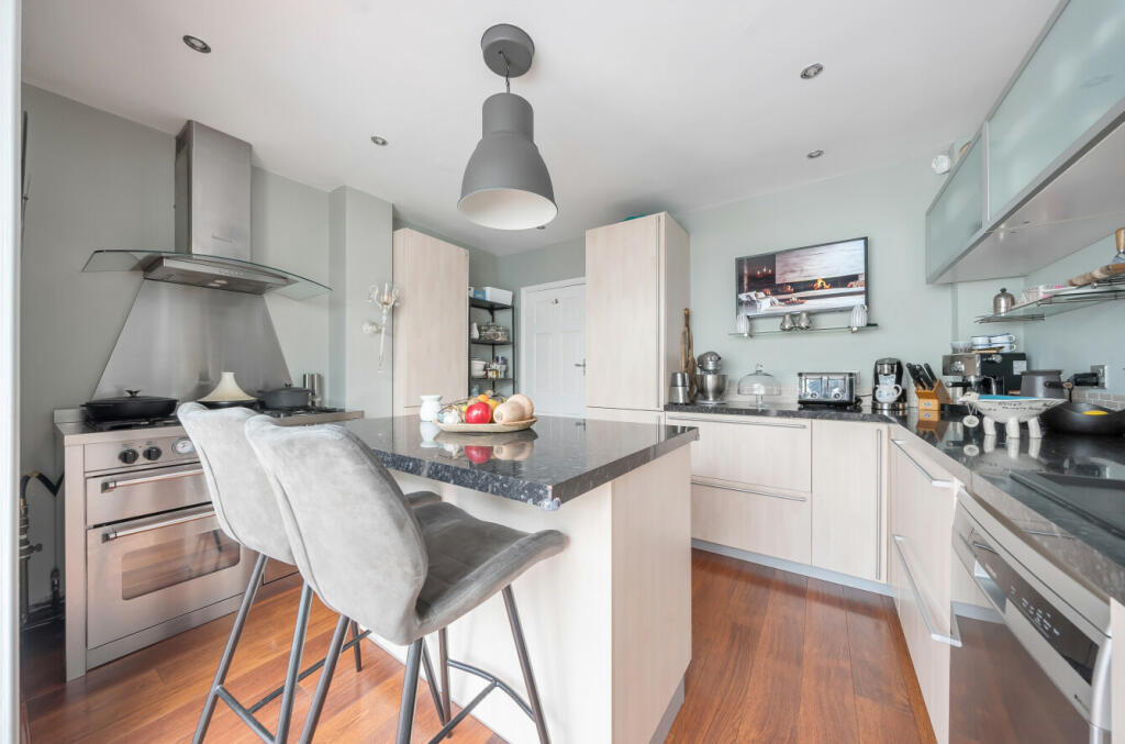 Additional property image - Pynchon Paddocks, Little Hallingbury, Bishop's Stortford, Essex, CM22
