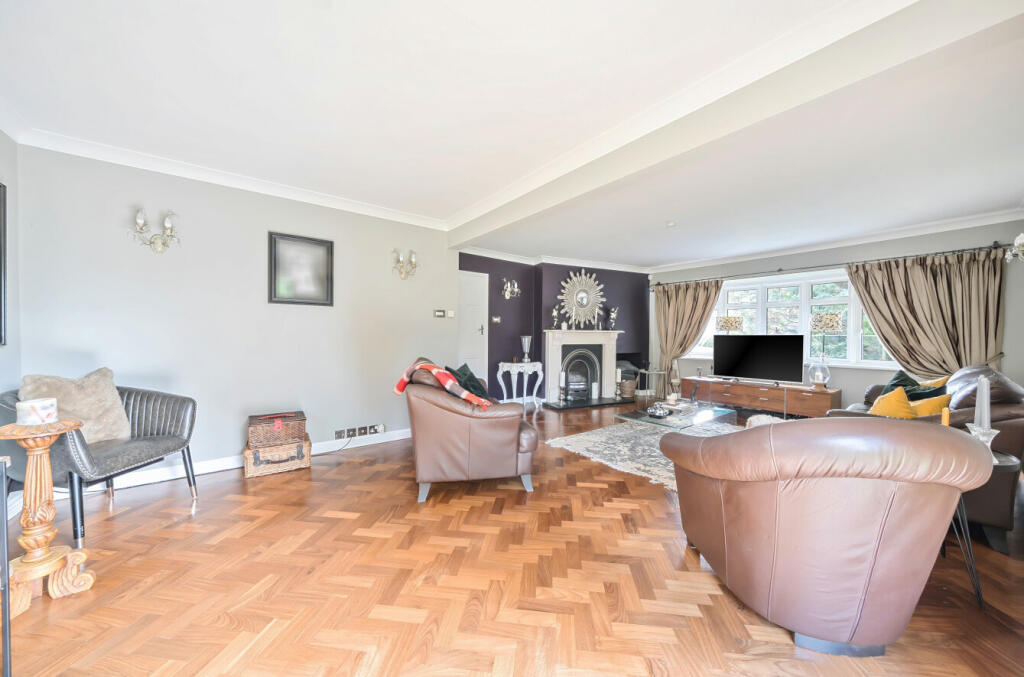 Additional property image - Pynchon Paddocks, Little Hallingbury, Bishop's Stortford, Essex, CM22