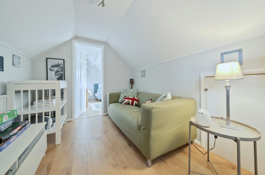 Additional property image - Pynchon Paddocks, Little Hallingbury, Bishop's Stortford, Essex, CM22