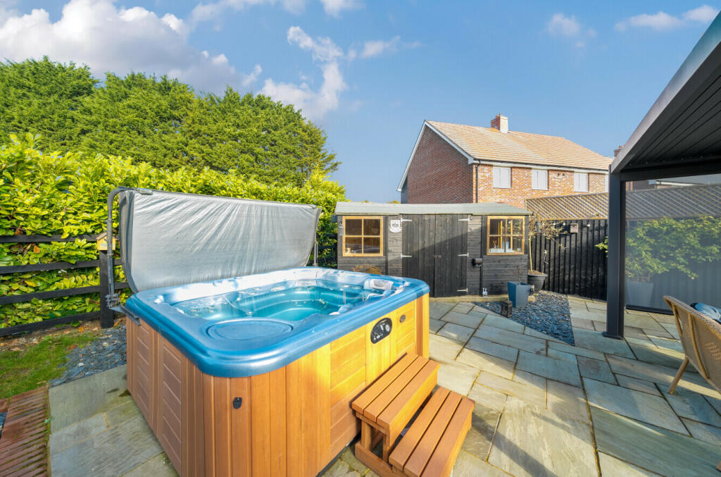 Additional property image - Tilekiln Green, Great Hallingbury, Bishop's Stortford, Essex, CM22