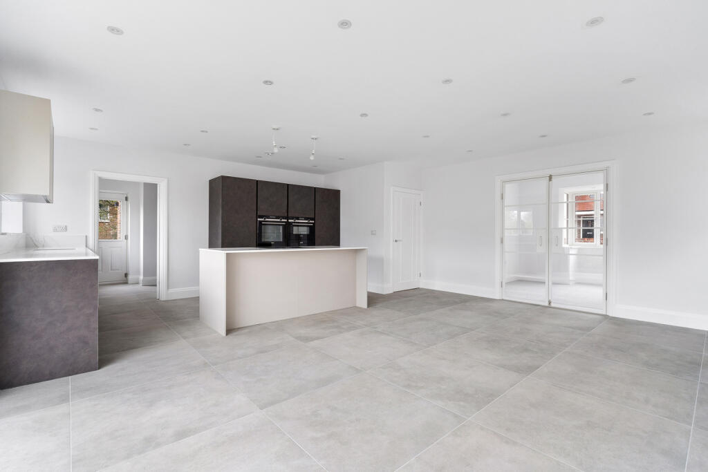 Additional property image - Hammond Road, Hatfield Broad Oak, Bishop's Stortford, Essex, CM22