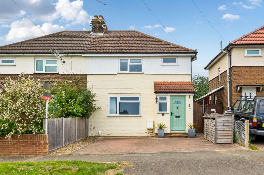 3 bedroom semi-detached house