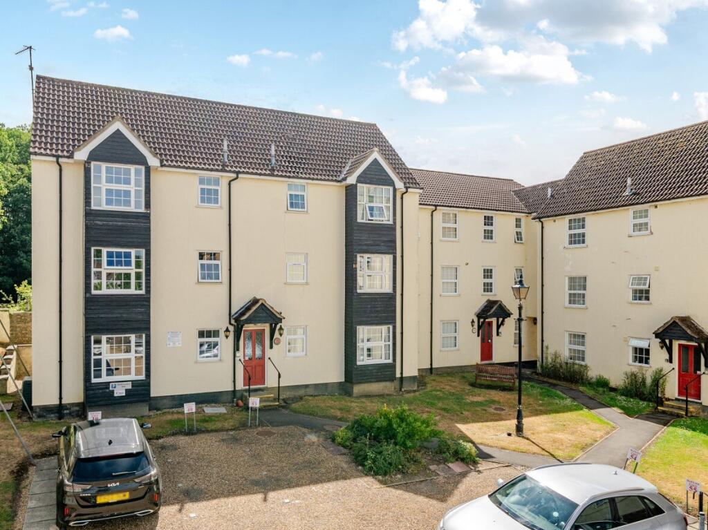 Main image of property: Red Lion Court, Bishop's Stortford, Hertfordshire, CM23