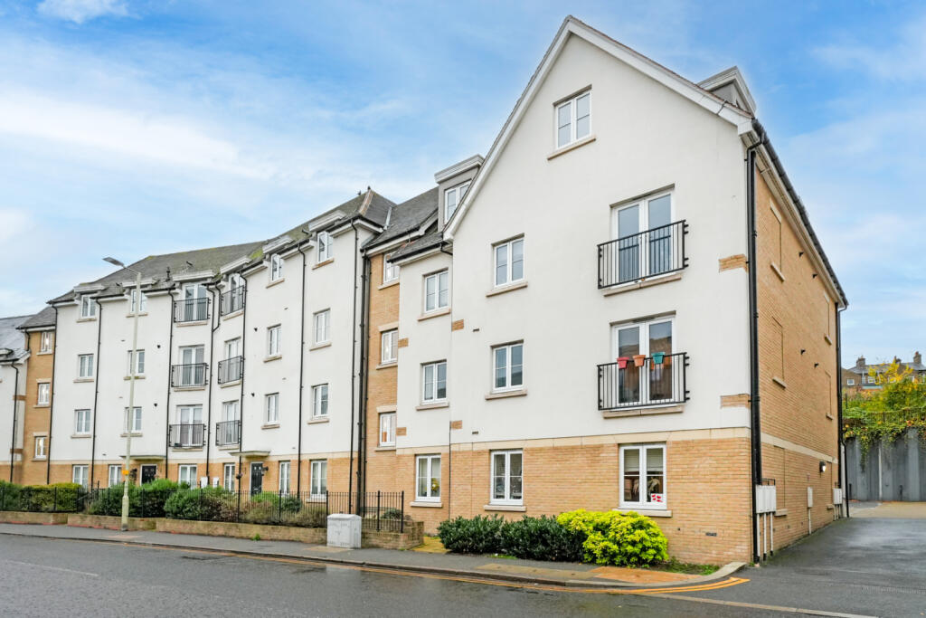 Main image of property: South Street, Bishop's Stortford, Hertfordshire, CM23