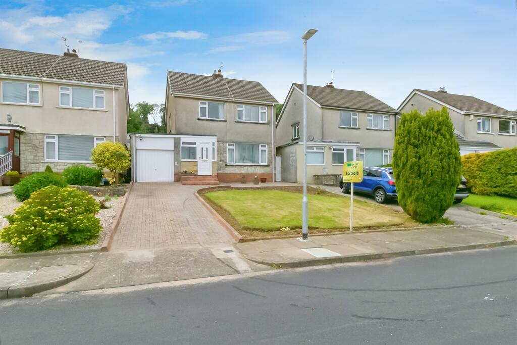 Main image of property: Gwenfo Drive, Wenvoe, Cardiff